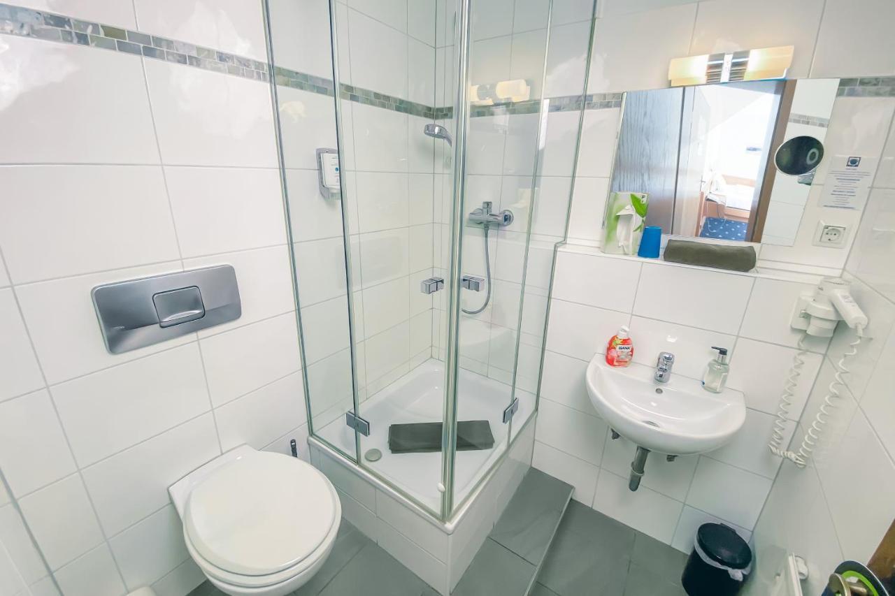 Hotel Benger Крефельд Экстерьер фото
