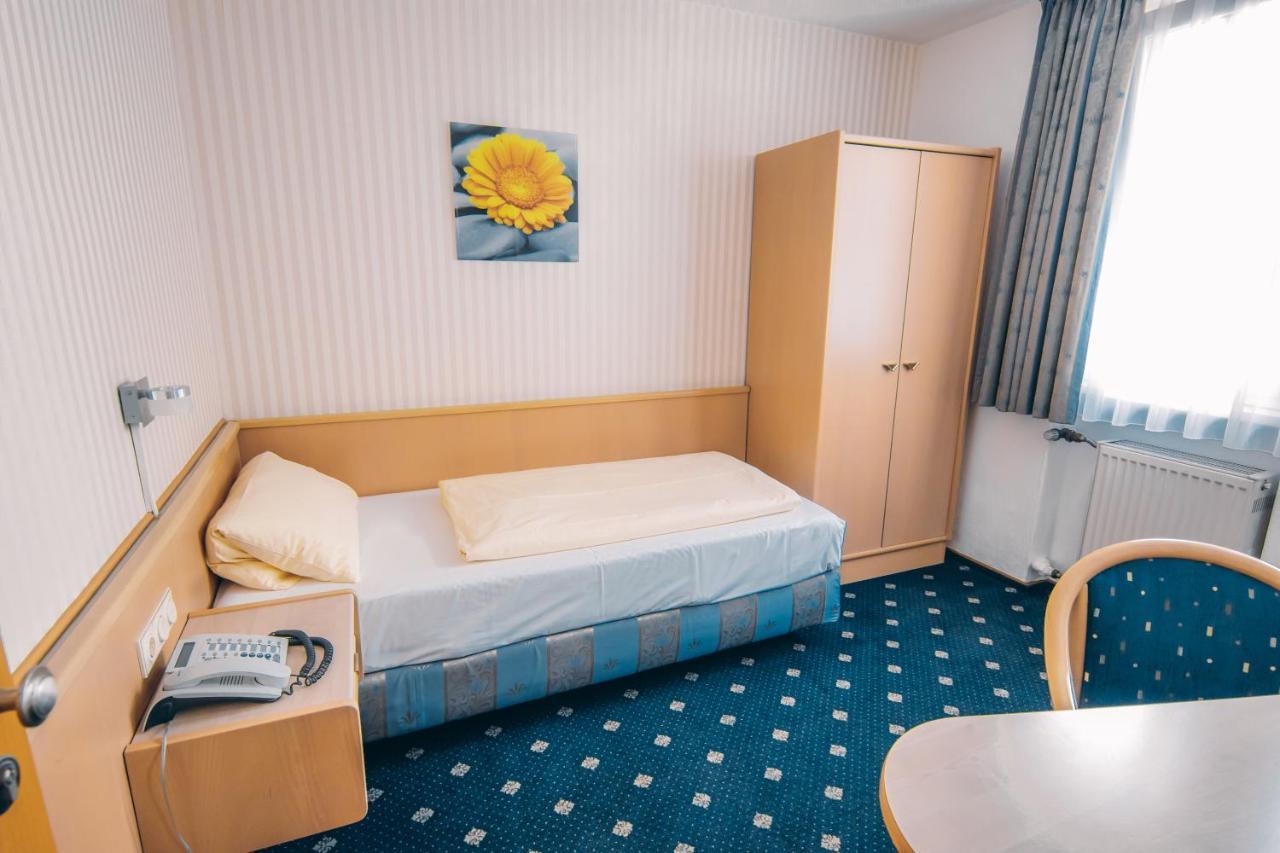 Hotel Benger Крефельд Экстерьер фото