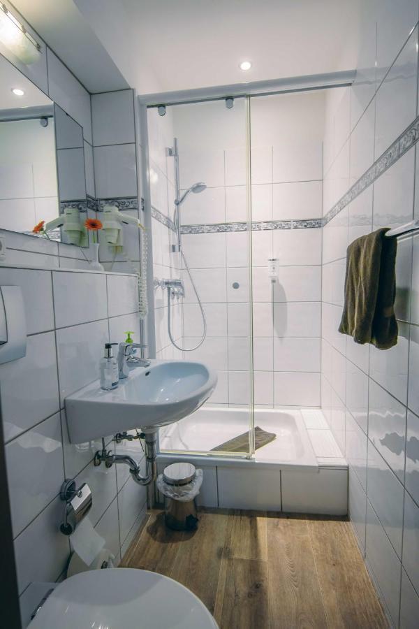 Hotel Benger Крефельд Экстерьер фото